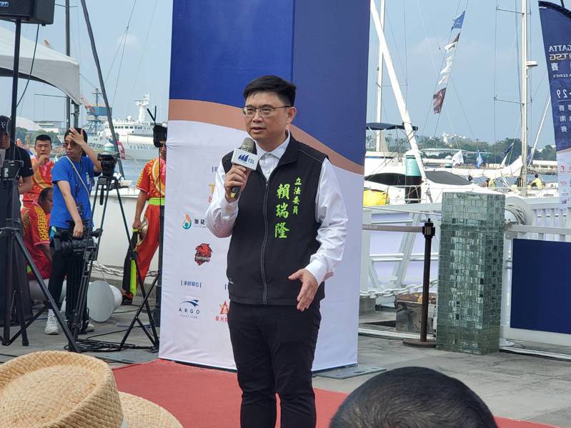 民進黨籍立法委員賴瑞隆今天上午出席台灣帆船聯盟帆船賽開賽儀式記者會。記者王勇超／攝影