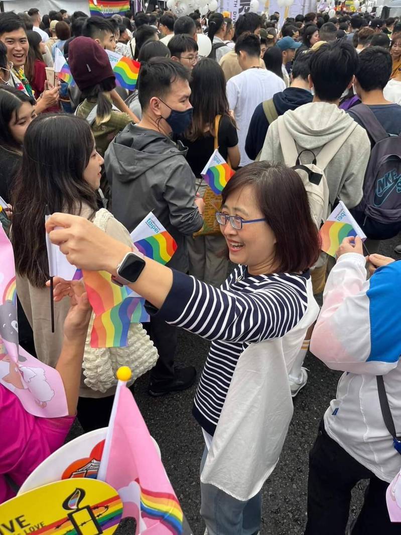 台北同志遊行由副市長林奕華和社會、民政局長參加。圖/取自林奕華臉書