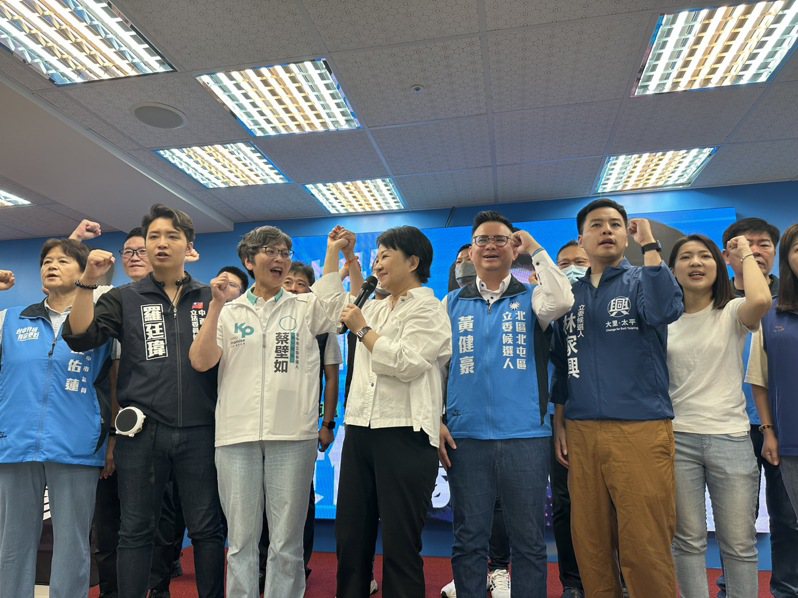 對於藍白合，台中市長盧秀燕說，她有信心，「合作才有機會救台灣」。記者黃寅／攝影