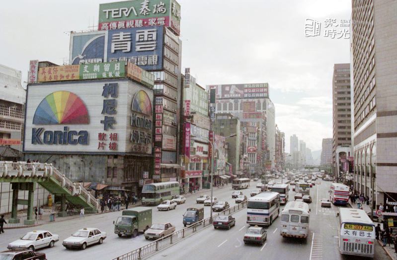 台北車站周邊街景。圖／聯合報系資料照（1990/02/13 攝影：本報記者）