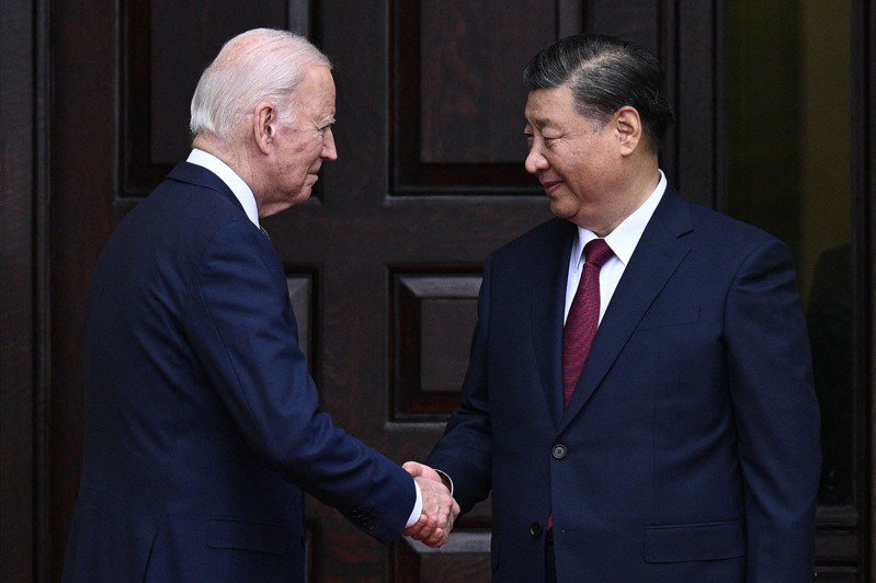 美国总统拜登与中国国家主席习近平在旧金山亚太经济合作会议（APEC）场边会面。 图／法新社(photo:UDN)