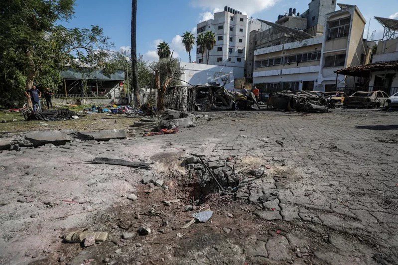 圖為加薩醫院爆炸的現場。（歐新社資料照）