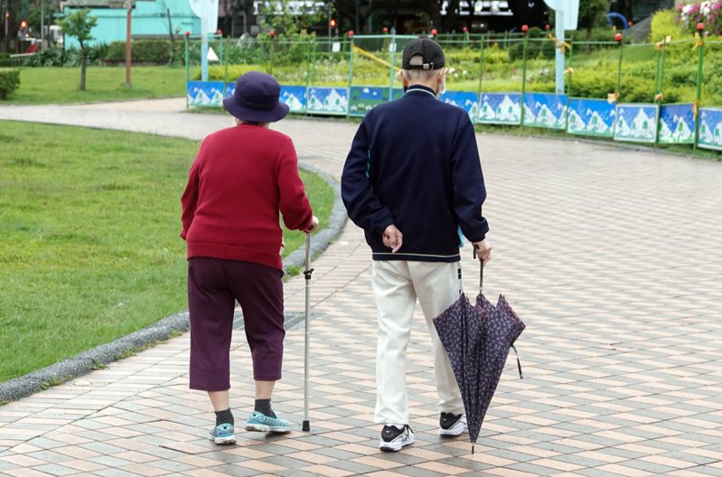 隨著台灣進入超高齡化社會，該如何安排退休生活成為重要議題。聯合報資料照片／記者杜建重攝影