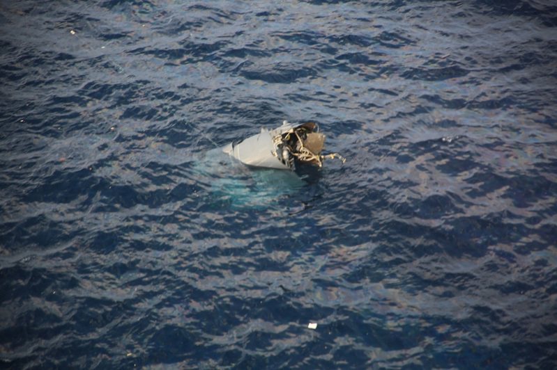 美軍1架搭載6人的V-22魚鷹型運輸機（V-22 Osprey）今天墜落日本鹿兒島縣屋久島外海。路透社