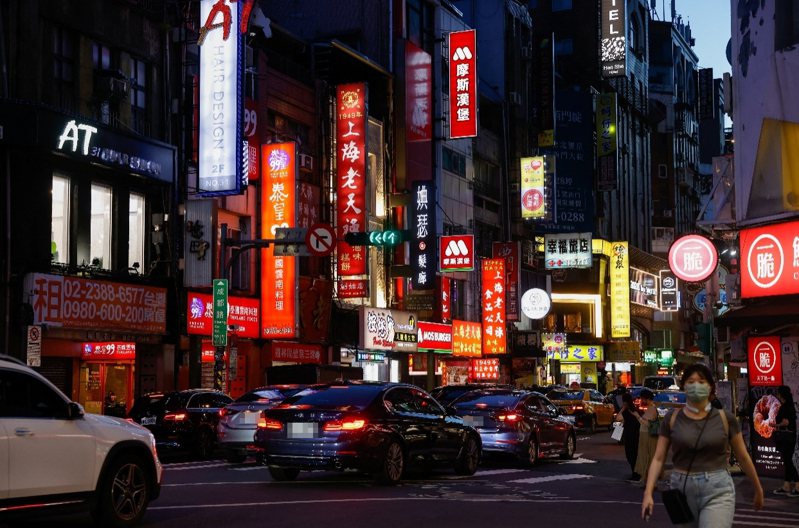 有南韓網友表示，他去台灣旅遊想租車趴趴走，並詢問難易度如何，結果被其他人勸退。圖／路透社資料照