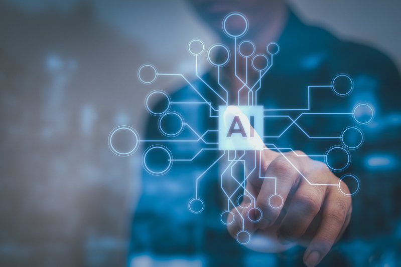 AI人工智慧/大數據蟬聯2023年創業關鍵字榜首，前十名的關鍵字中有七個領域與數位轉型、科技創新有關。示意圖／ingimage