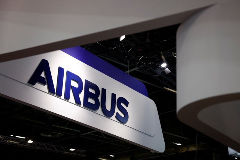 空中巴士子公司空巴大西洋（Airbus Atlantic）法國廠員工傳出耶誕聚餐時發生集體食物中毒現象。路透