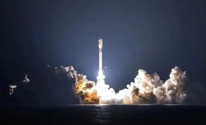 陸9日發射愛因斯坦探針衛星疑似飛越台灣南部觸發國家級警報引關注。圖為大陸火箭發射示意圖。圖／取自央視新聞