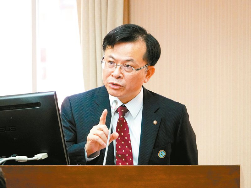 NCC主委陳耀祥公開未來動向，稱將歸建台北大學。本報資料照片