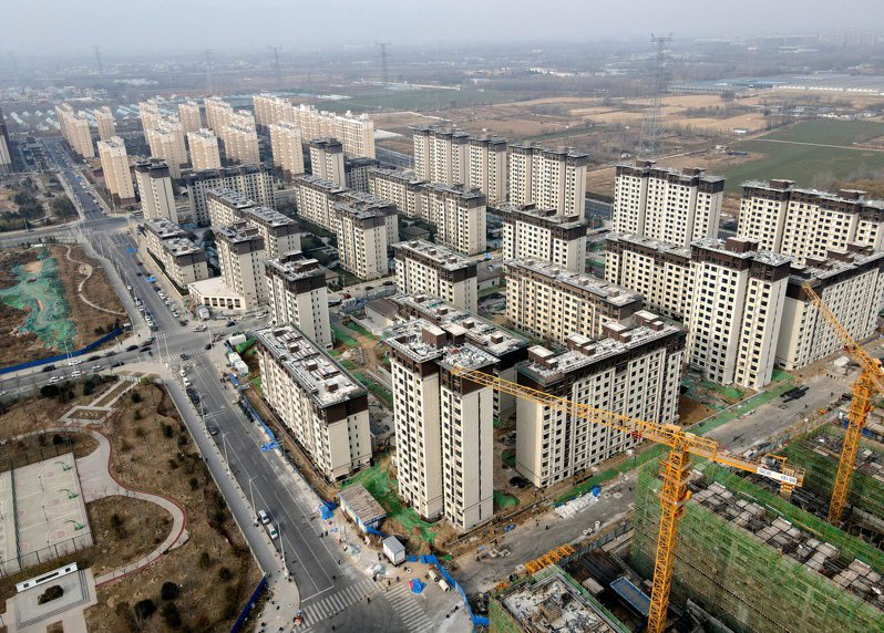 圖為之前北京市一處興建中的住宅。中新社