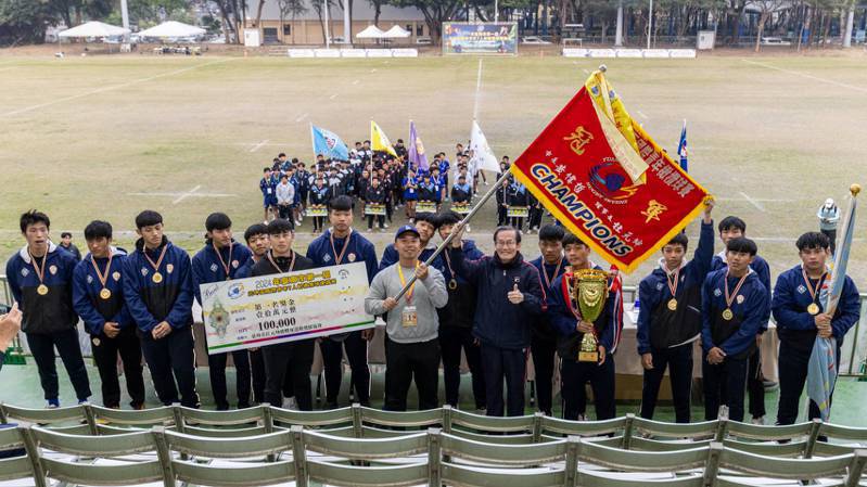台南市第1屆元坤盃國際青年7人制橄欖球邀請賽於今天下午落幕，觀音高中勇奪冠軍。圖／南市體育提供