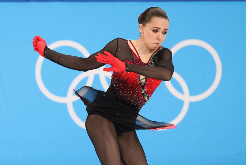 俄羅斯女子花式滑冰選手瓦莉娃因服用禁藥被判禁賽4年，俄羅斯奧會代表隊在2022年北京冬季奧運花滑團體賽將從金牌降為銅牌。 路透