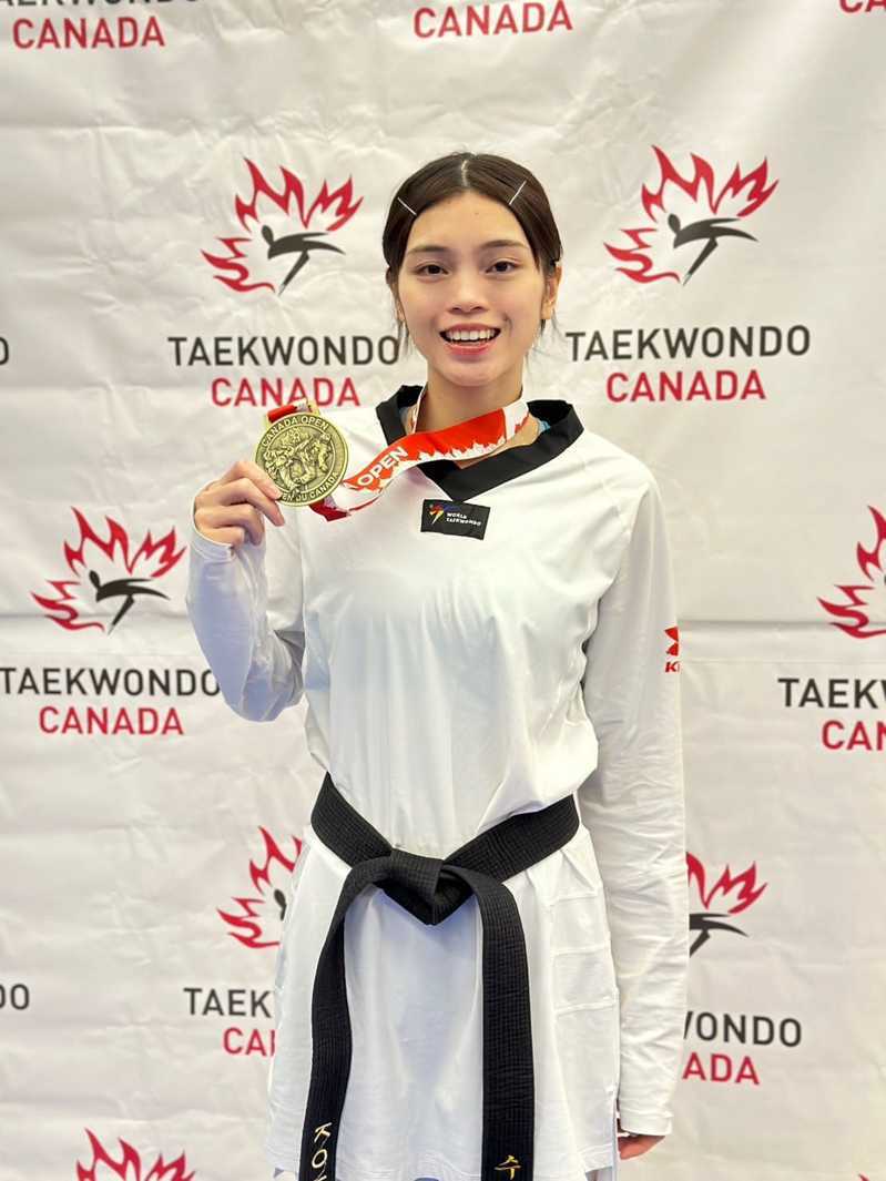 蘇柏亞奪下加拿大公開賽女子53公斤級金牌。圖／中華跆拳道隊教練劉祖蔭提供