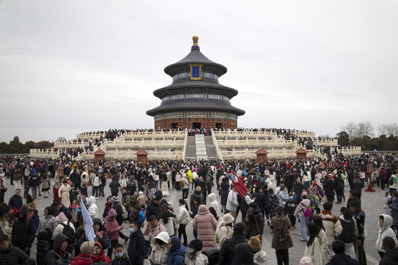 今年春節期間，中國大陸民眾旅遊支出創新高。歐新社