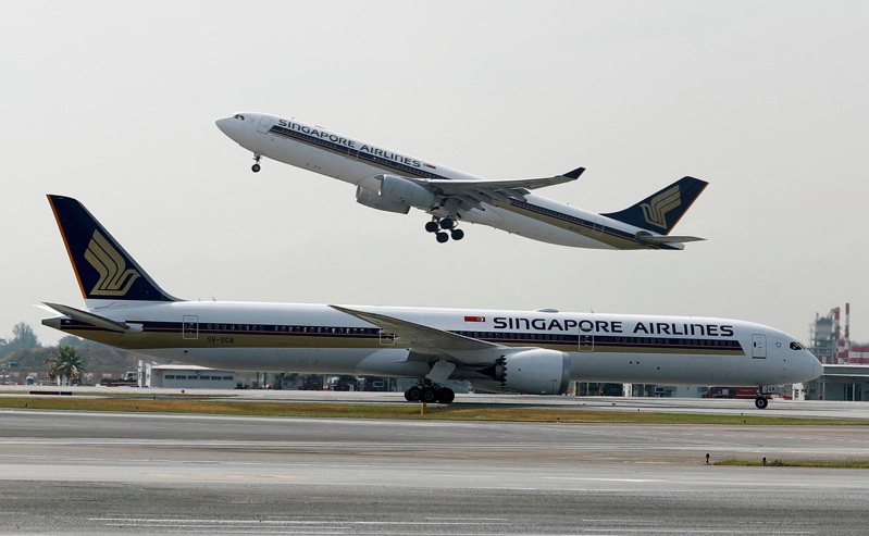 新加坡計劃課徵永續航空燃料稅。路透