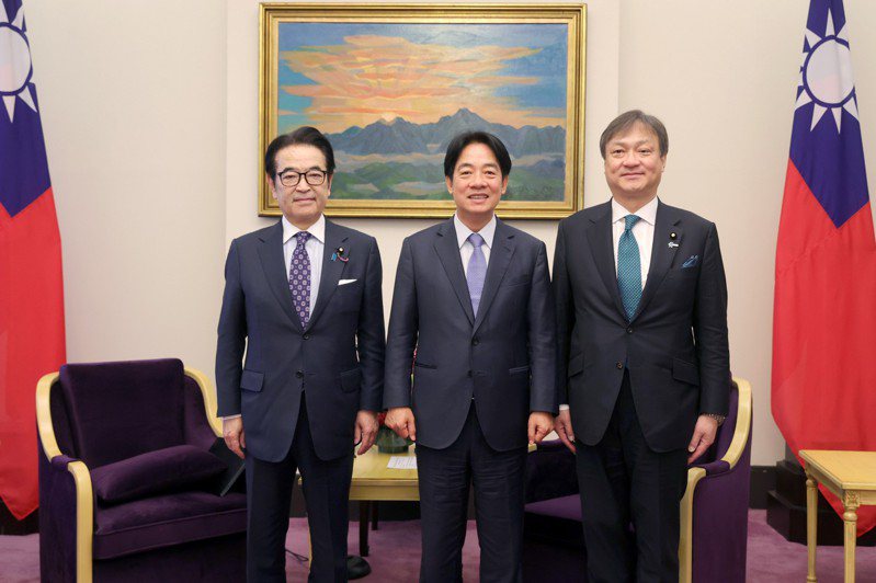 副總統賴清德今天接見日本參議員北村經夫與堀井巖。圖／總統府提供