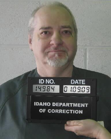 美國愛達荷州懲教部發布新聞稿28日表示，暫停處決死囚、現年73歲的連續殺人犯克里奇（Thomas Creech），理由是靜脈注射8次都失敗。美聯社