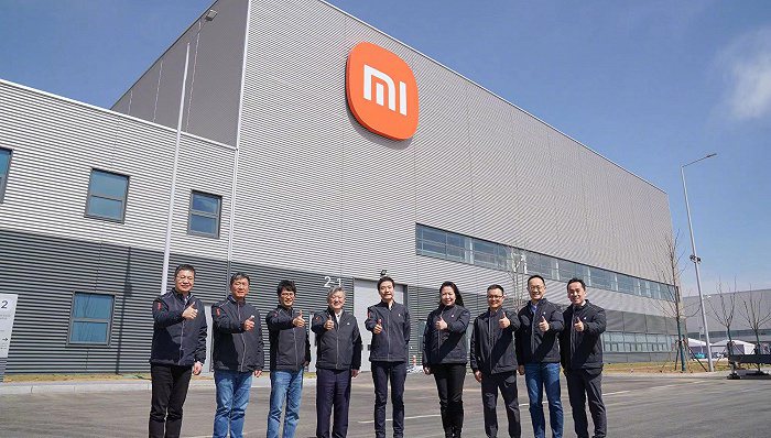 小米公司董事長雷軍19日發文表示，小米汽車超級工廠正式揭幕。圖／取自雷軍微博