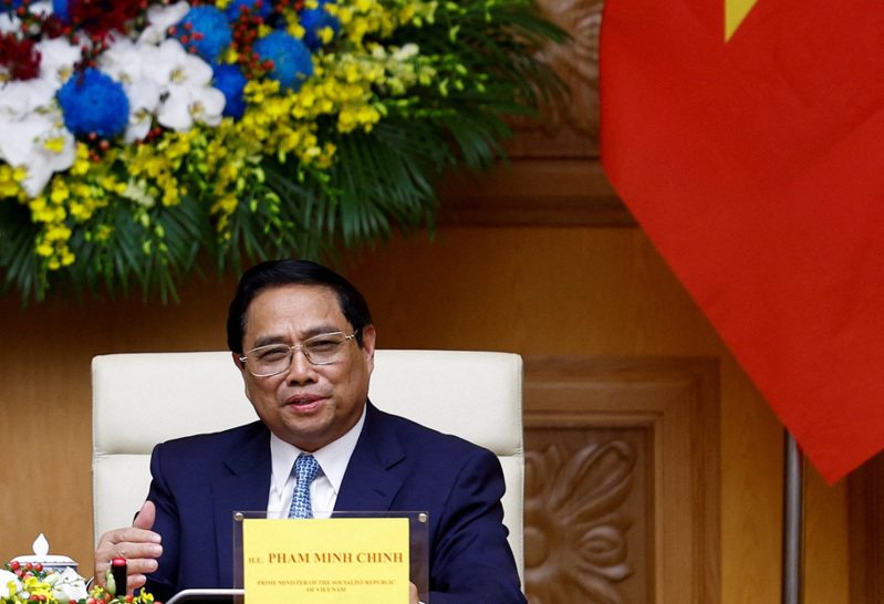 越南總理與美國晶片設備製造商科林研發（Lam Research）全球營運部門的集團副總裁Karthik Rammohan會晤，促其投資10億美元在越南當地生產。路透