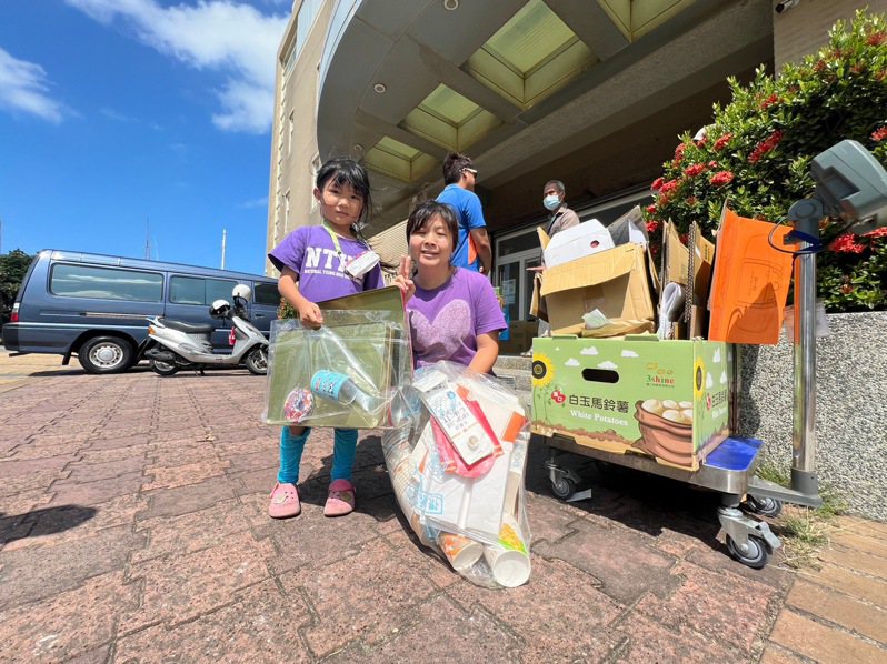 竹市海洋风收站11日将开站，鼓励民众带著资源回收物参与回收。图／竹市府提供