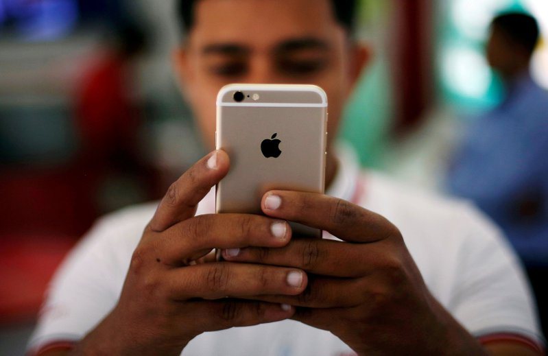 彭博报导，苹果在3月底止的过去一年，在印度组装了价值140亿美元的iPhone，产值提高一倍。路透(photo:UDN)