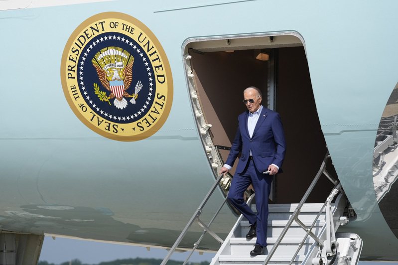 美国总统拜登结束宾州行程后，18日乘空军一号专机，抵达马里兰州的安德鲁空军基地。美联社(photo:UDN)