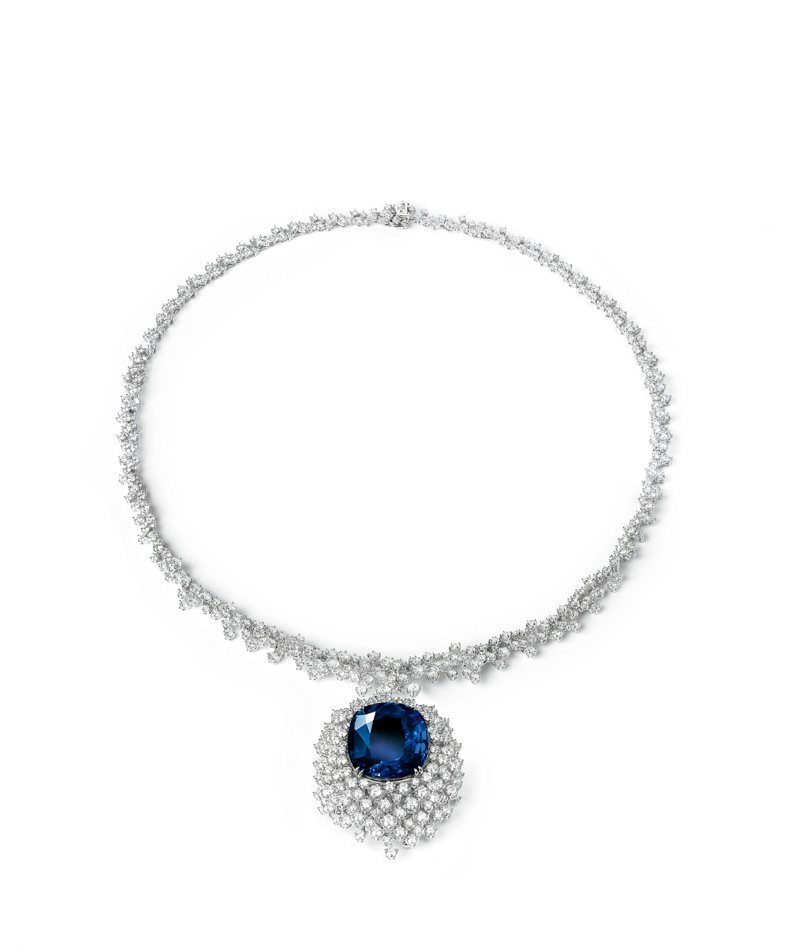 DAMIANI Mimosa Eternal Blue永恒皇家蓝宝石钻石项链，8,990万元。图／DAMIANI提供