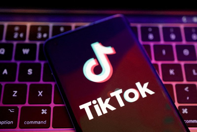 欧洲联盟宣布将对TikTok Lite展开调查后，TikTok今天在社群平台X发文表示，该公司将自愿暂停新应用程式TikTok Lite奖励计画。TikTok此举意在化解欧盟的疑虑。 路透社(photo:UDN)