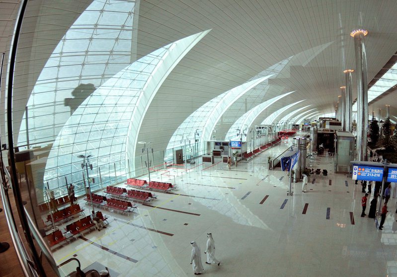 杜拜國際機場。路透 陳律安