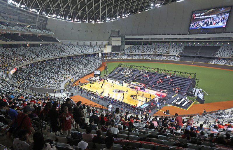 台北大巨蛋日前舉辦職籃比賽。本報資料照片