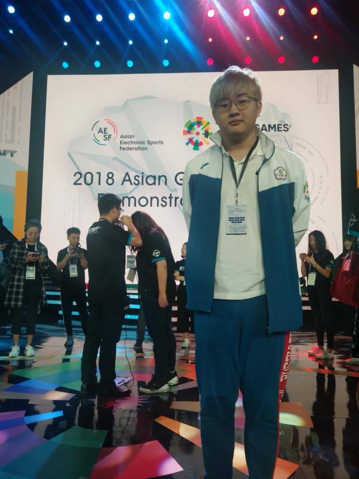 黃昱翔在去年杭州亞運「星海爭霸II」拿下銀牌佳績。圖／CTESA 中華電子競技運動協會提供