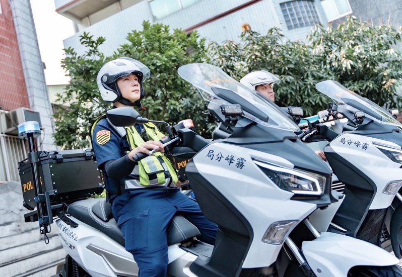 雾峰警分局成为台中市15个分局中，第一个拥有黄牌重机处理交通事故的分局。立彩建设提供