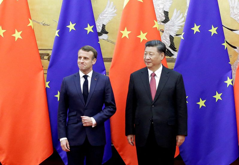 中國國家主席習近平（右）5日前往法國展開國是訪問。圖為法國總統馬克宏（左）於2019年出訪中國。路透