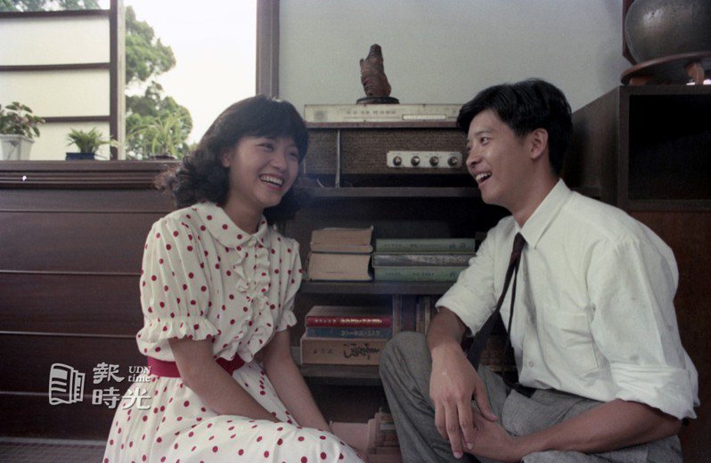 楊慶煌（右）和楊潔玫（左）在「結婚」中演對手戲。圖／聯合報系資料照(1985/05/30  楊士正攝影)
