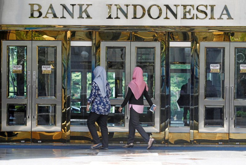 印尼央行上个月意外调升政策利率25个基点至6.25%。路透