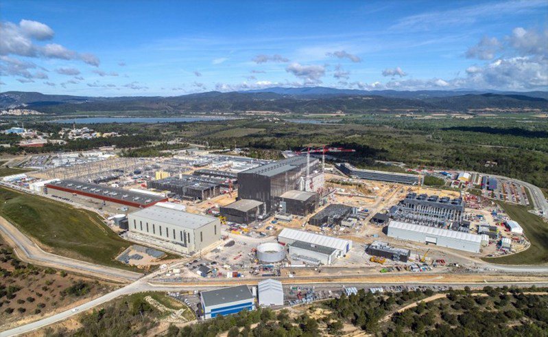 圖為法國國際熱核融合實驗反應爐（ITER）。示意圖／取自ITER官網