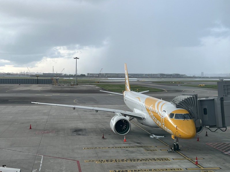 酷航引进巴西航空工业公司的E190-E2飞机，可添加永续空燃油。记者甘芝萁／摄影