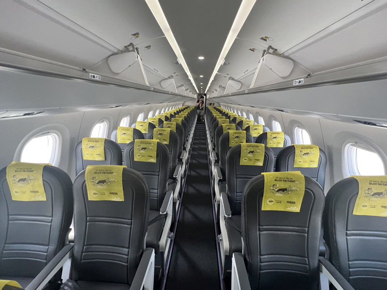 酷航引进巴西航空工业公司的E190-E2飞机，客舱配置为2*2，相当宽敞。记者甘芝萁／摄影