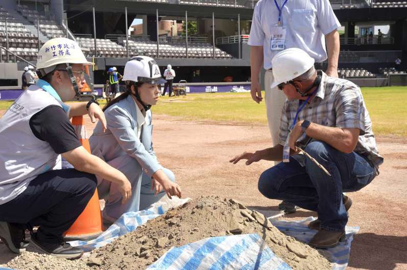 新竹市政府说明，新竹市立棒球场重启球场工程委托规画、设计及监造技术服务案，由市府教育处办理发包，预定今年5月完成决标并进行细部设计，预计90天内完成球场改善细部设计。图／新竹市政府提供