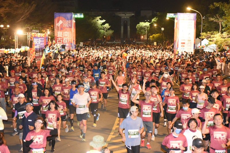 台南古都国际半程马拉松今年人数逾2.3万人创新高。图／台南市政府提供