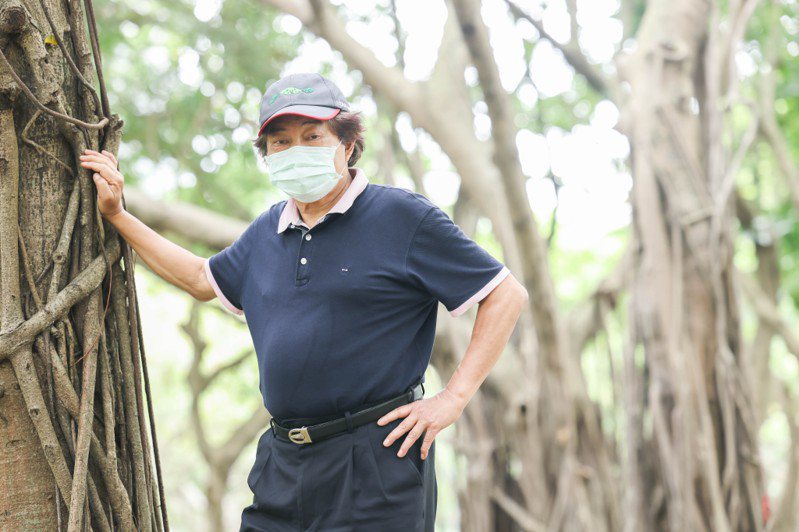 台灣大學昆蟲學系名譽教授楊平世批評食藥署，禁吃荔枝椿象實在管太多。本報資料照片。