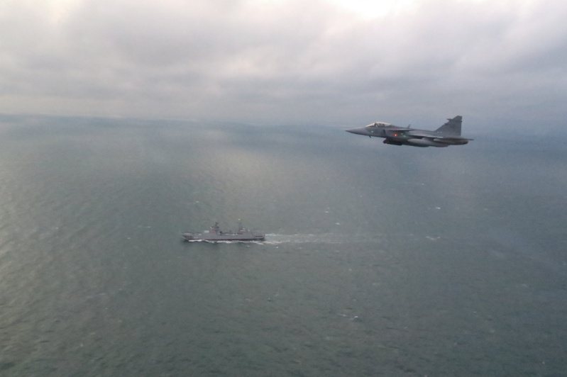 俄罗斯一艘登陆舰11日驶入欧洲波罗的海。（路透）(photo:UDN)