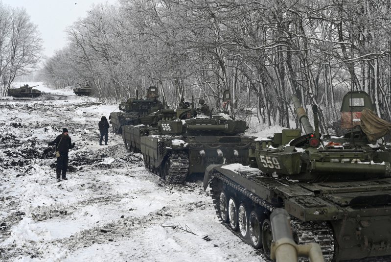 俄制T-72B3主战坦克向俄乌边境挺进。图／路透(photo:UDN)