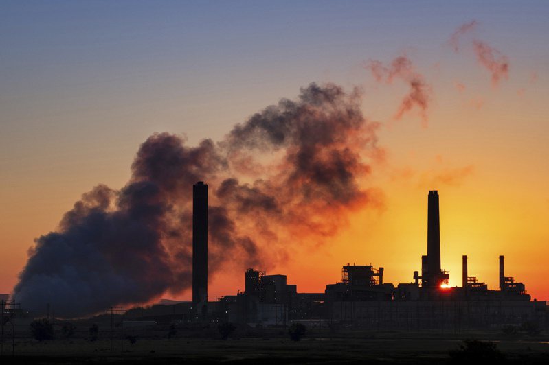 怀俄明州一处燃煤发电厂。美联社(photo:UDN)