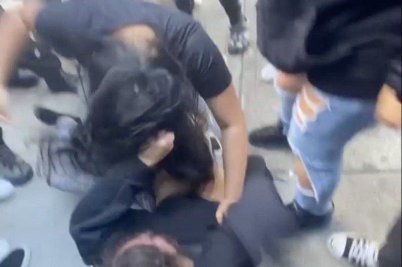 皇后区贝赛卡多索高中曾发生多起学生打架斗殴事件。(取自Instagram)(photo:UDN)