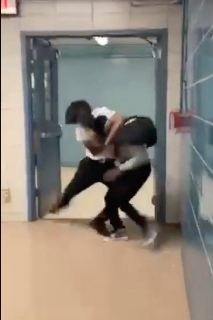 皇后区贝赛卡多索高中曾发生多起学生打架斗殴事件。(取自Instagram)(photo:UDN)