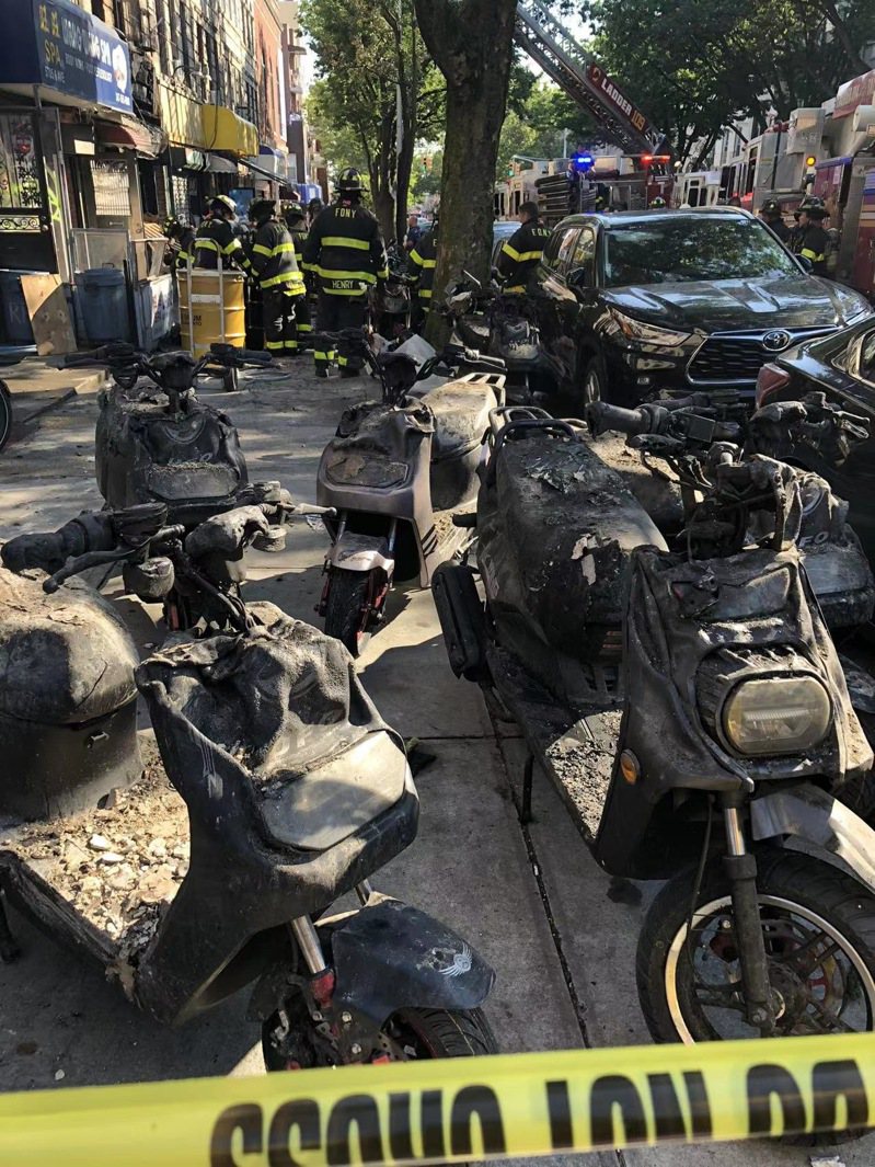 电单车锂电池充电、保管不当，曾多次于纽约华社引发严重火警。(本报档案照)(photo:UDN)