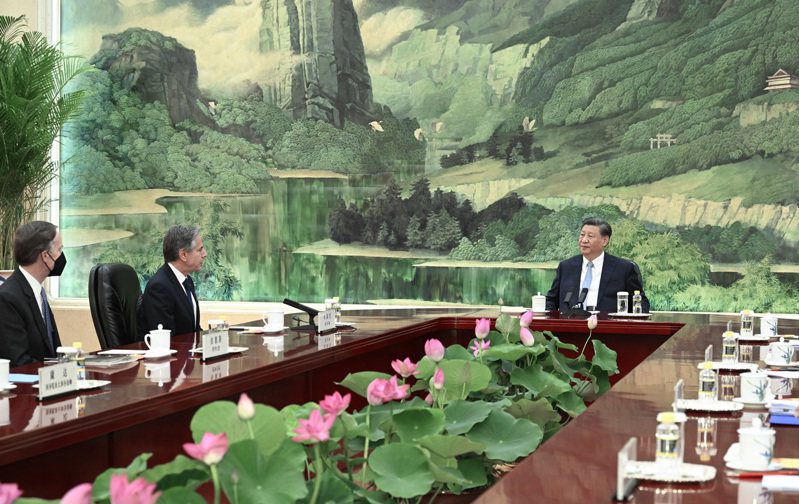 中國國家主席習近平19日下午在北京會見美國國務卿布林肯。(新華社)