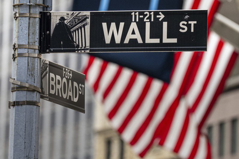 美股收漲，拉開8月最後一個交易周的序幕，華爾街希望在一個月的跌勢中收復失地。美聯社