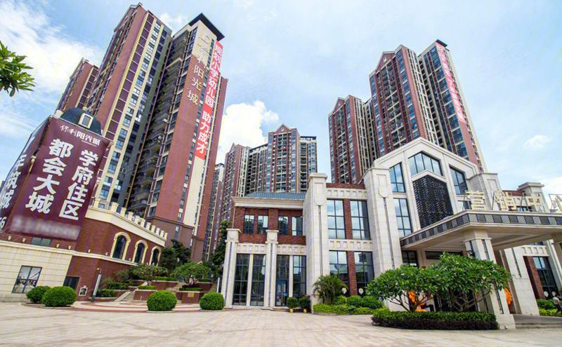 中國房地產市場持續低迷，但廣東惠州傳出，有地產商因大幅降價賣屋遭官方強制停業整頓。(取材自微博)